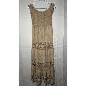 Kiwi + Punch Maxi Dress M Tan Smocked Tiered Embroidered LMD8424